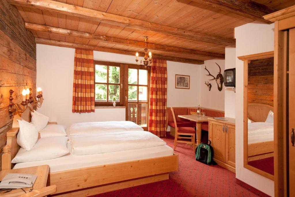 Hotel Kirchenwirt キルヒベルク・イン・チロル エクステリア 写真