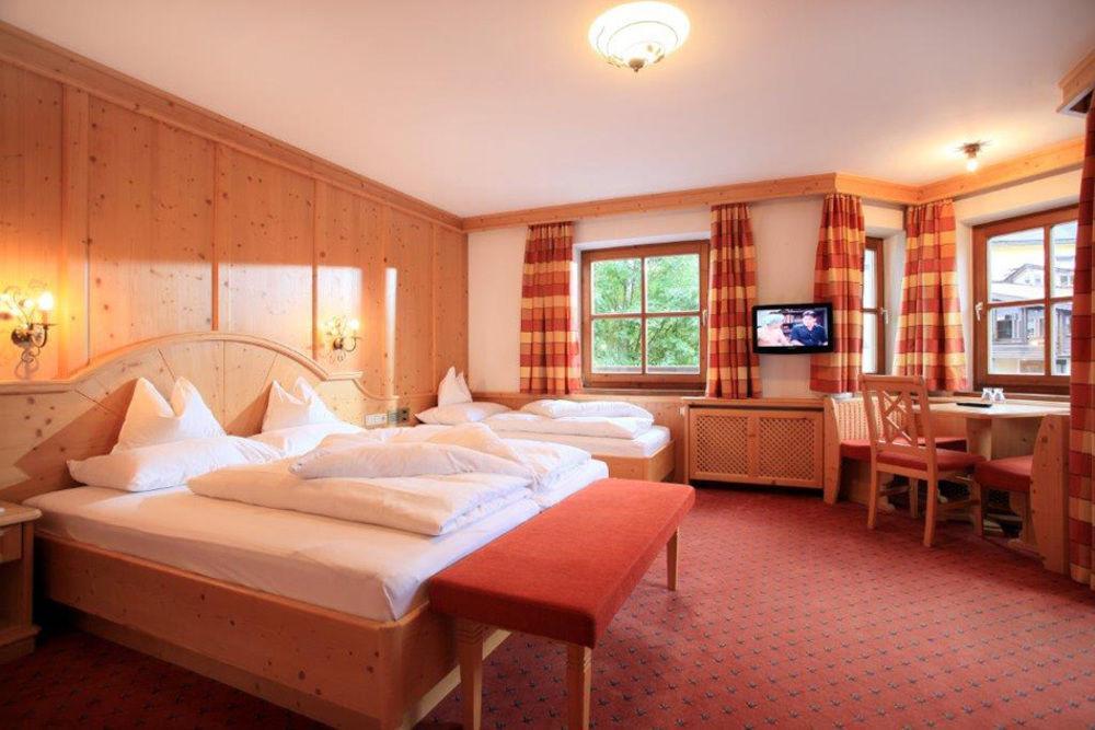 Hotel Kirchenwirt キルヒベルク・イン・チロル エクステリア 写真