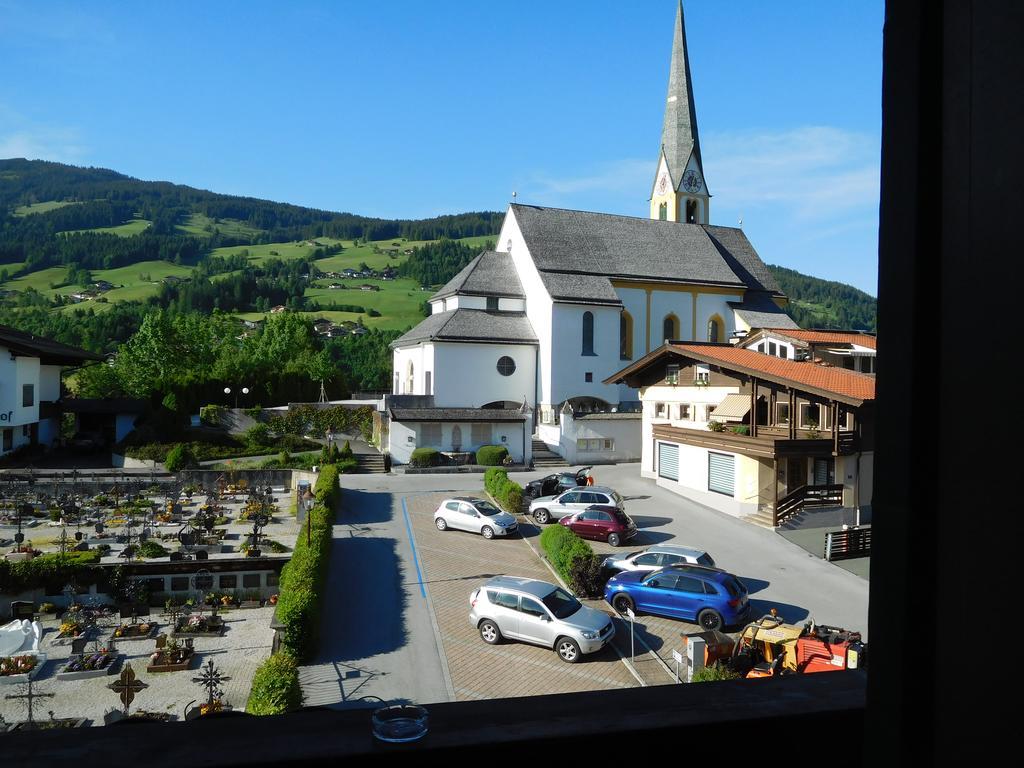 Hotel Kirchenwirt キルヒベルク・イン・チロル エクステリア 写真